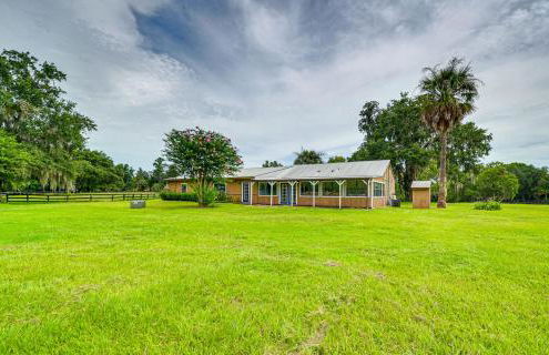 Spacious Micanopy Farmhouse with Luxurious Pool! - Foto 2