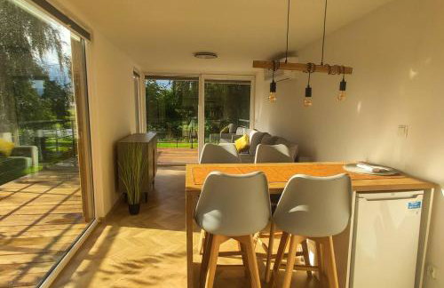 The hills at river - Foto 12