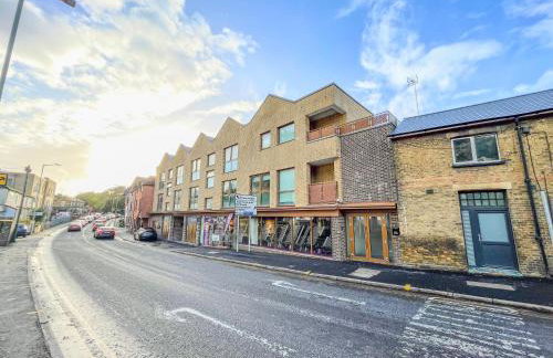 Multiple 2-Bedroom Apartments near Harry Potter Studios - 2-Minute walk to Bushey Station - 20 Minutes to London Euston - Ideal for Families & Business - Free Parking - Foto 18