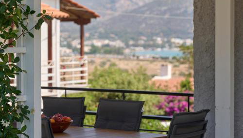 D & K Vacation Villa Anavissos - Photo 4