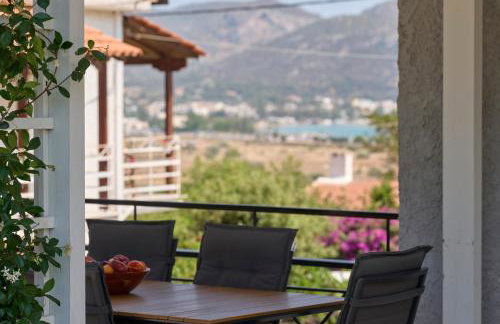 D & K Vacation Villa Anavissos - Photo 4