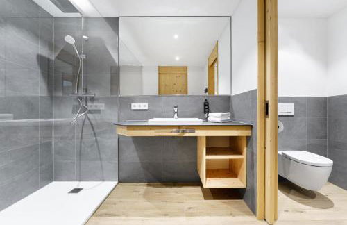 SCHWARZENBACH - Apartments & Rooftop Pool - Foto 9