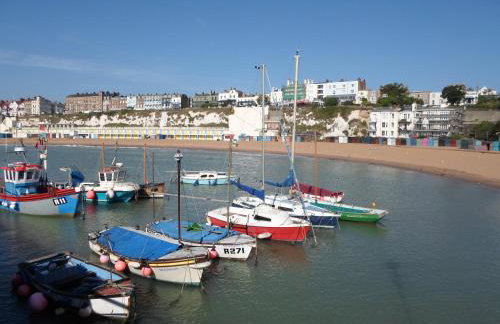 Viking Villa - Photo 22