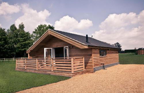Fields End Lodges - Photo 1