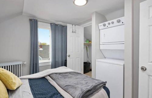 Great Location! 2BR - King Bed - Private Laundry - Foto 18