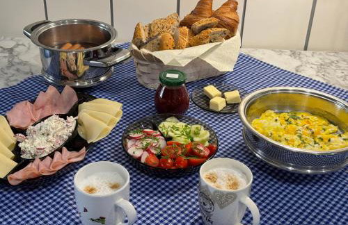 Perfect Remote-Workplace in Sunny Apartment - Foto 8