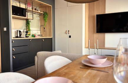 Lost inn Lyon Part dieu -Entre centre ville et gare part dieu -Netflix - Foto 4