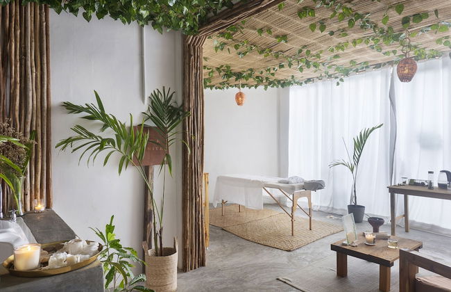 Three Bedroom Condo Steps From the Beach - Photo 17