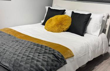 Stylish 2-Bed Garden Flat, 5 Mins to Brixton - Photo 12