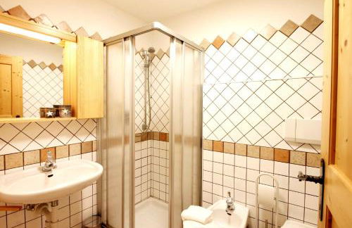 CASA DOLOMIA - 3 camere, 2 bagni, parcheggio Dolomiti Affitti - Foto 32