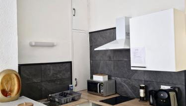 Tour Est - T2 entre Cité Médiévale et Bastide - Foto 4