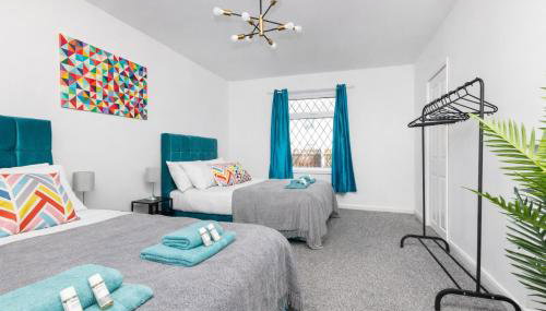 Temple by Alt-Stay Contractor Accommodation - 4 Bed Contractor Home With Parking, Wi-Fi & Full Kitchen - Ideal For Long stays - Photo 3