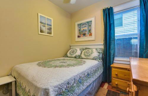 Turtle Cove Bay Beach House about 13 Mi to Buffalo! - Foto 14