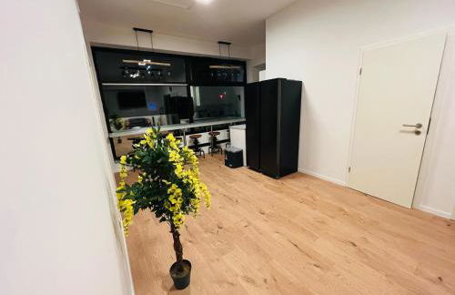 Big Apartment l 18 Beds l Free Parking l WiFi l - Photo 15