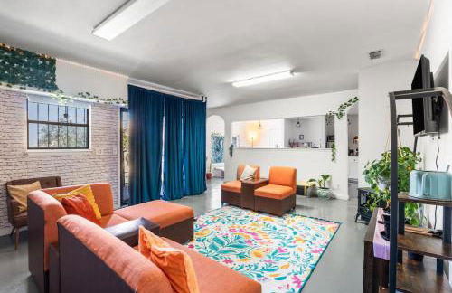 Walk to outlets free designated parking - Foto 30