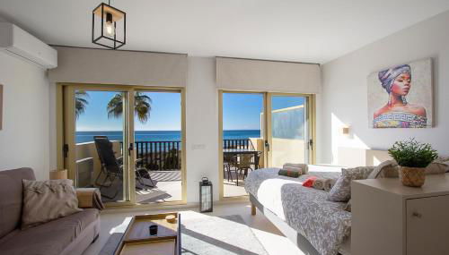 Beach front Studio in Elviria - Photo 4