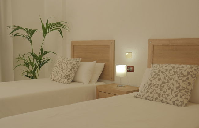 Apartamentos Pirámides - Photo 31