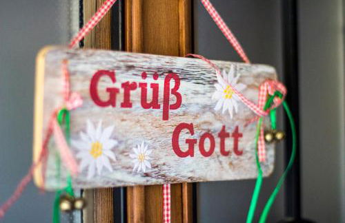 Wald Apartments bei Schlossgaststätte Hohenberg - Seeshaupt, südlicher Stanberger See, kostenfrei Parken, Ladestation für Auto und Fahrad, WLAN, Natur pur - Foto 2