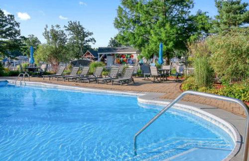 Spacious Dog-Friendly Getaway with Year-Round Pool & Hot Tub - Foto 56