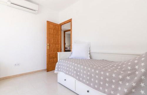 Charming one-floor villa with private pool in Los Balcones - Foto 11