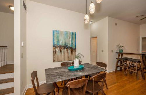 Cityscape Escape - Local Eateries - Foto 9