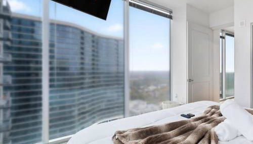 NEW! Luxury Champagne Towers Kingbed FreeParking - Foto 3