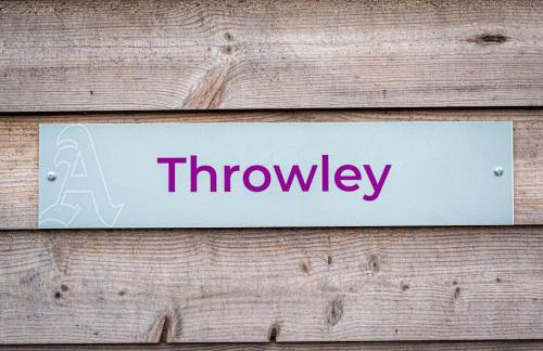 Throwley, woodland lodge with hot tubs for 14 - Foto 60