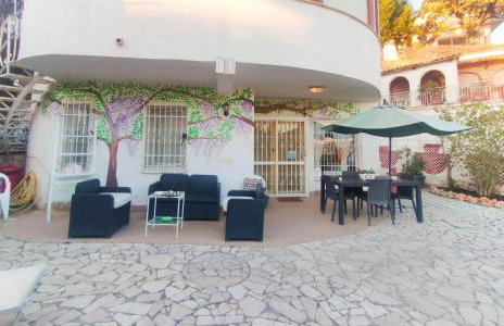 Amorevole villa con terrazza e doccia esterna - Foto 9