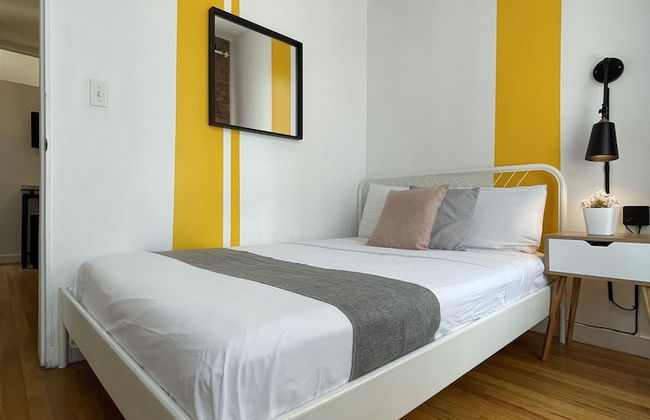 Hotel and the City-Midtown - Photo 11