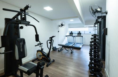 Localização Central! A 450 metros da Vila Germânica Loft com Piscina, Ar-Condicionado, Wi-Fi, Cozinha completa, Garagem Privativa, Espaço Zen, Academia, Sauna, e Mercadinho 24h - Foto 33