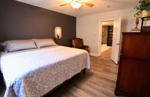 The Lounge - Downtown Chillicothe - Foto 15