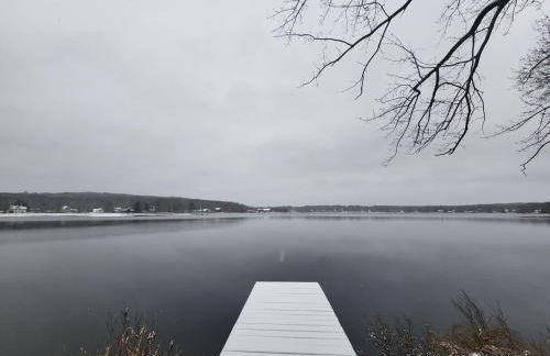 Lakefront Cabin Pvt Beach and Dock - Sunset Marina - Foto 36