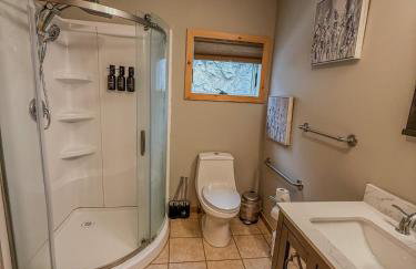 Modern Lakeview Escape - Foto 9