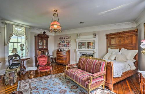 Historic Cedar Hill Mansion on Large Farm with Pool! - Foto 28