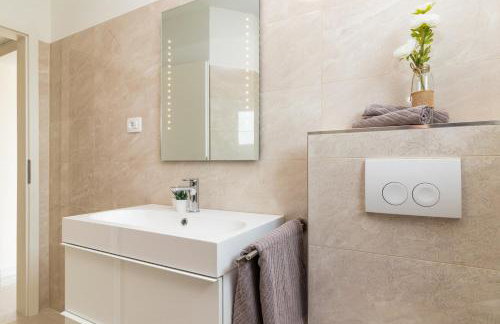 Family holiday house with private pool and playground - Foto 19