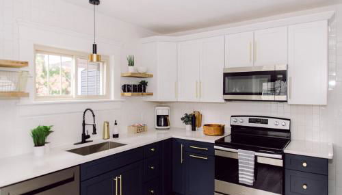 The Akron Retreat: Modern 3-Bedroom Oasis - Foto 2