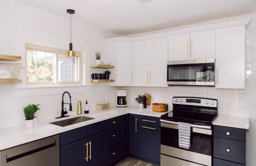 The Akron Retreat: Modern 3-Bedroom Oasis - Foto 2