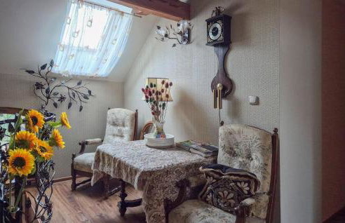 2 Bedroom Amazing Apartment In Obryta - Foto 11