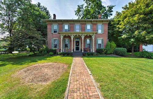 Historic Penn State Home with Fire Pit-Near Stadium! - Foto 23