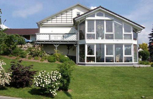 Ferienwohnung "STREUTALBLICK" - Foto 1