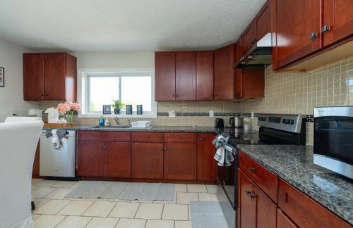 12BCozy 3BR Apartment with Koi Pond in Worcester - Foto 37