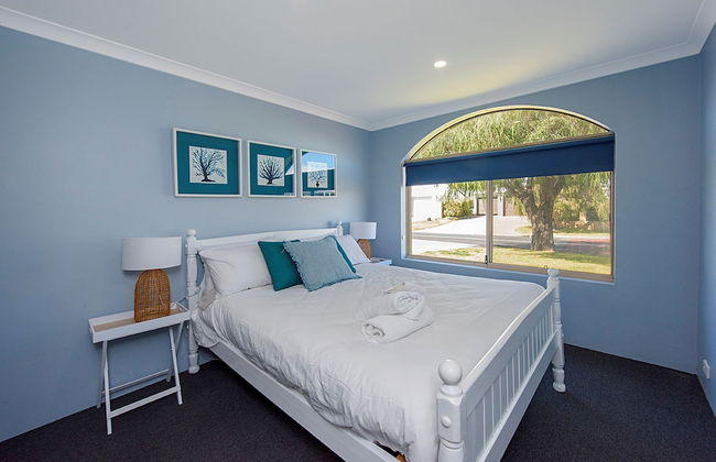 Aqua Tides - Photo 1