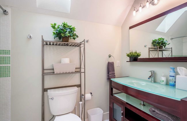 Private Retreat w/ Hot Tub, Amazing Views, Game Room Silver Spoon by Avantstay - Foto 25