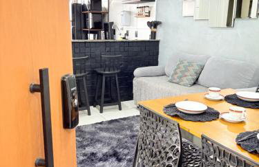 Apê moderno perto do shopping - WI-FI rápido e garagem - Foto 2