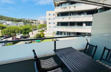 Hermoso piso en un paso de la Playa de Fenals con piscina - Foto 10