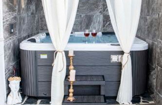 Kleopatra Deluxe Apt with priavte Jacuzzi - Photo 35