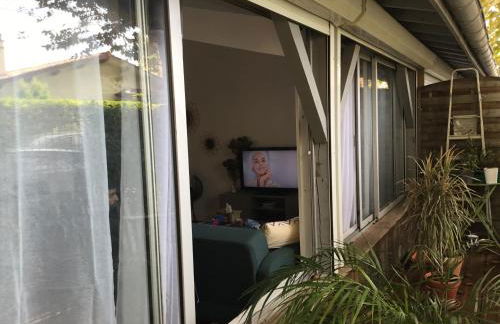 Charmant T3 à proximité du Bassin - Foto 3