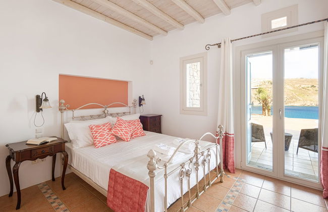 Etesians Suites & Villas - Photo 40