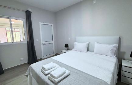 Ninho's Sea View By Sam Houses - Photo 16