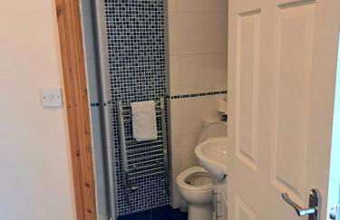 Rose Cottage Trecynon Traditional 2 bed cottage Zip World Beacons Bike - Photo 11